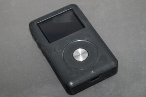 The new X3 is supplied with a black silicone case